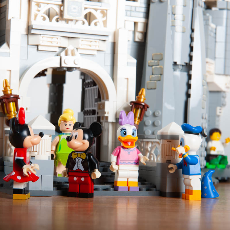 LEGO Het Disney kasteel 71040 huren bij Steentjesloods